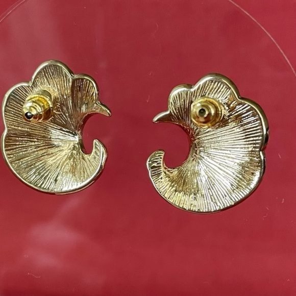 Vintage Avon Red Foil Scallop Pierced Ear Earrings - Picture 2 of 3